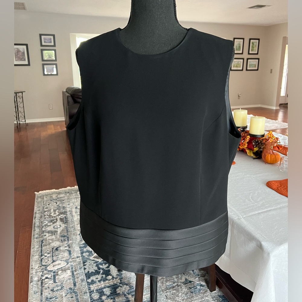 Black Kasper Tuxedo Shell Top